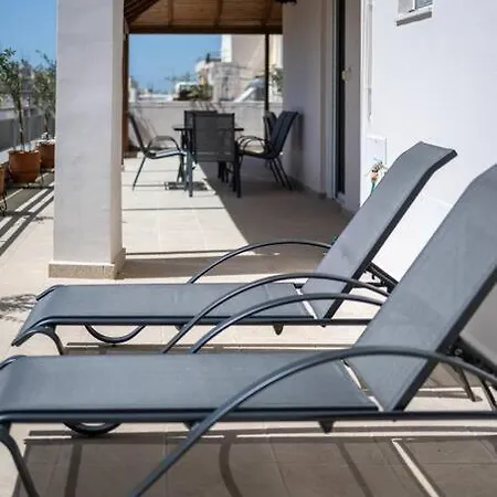 Skyvista Penthouse Apartmán *