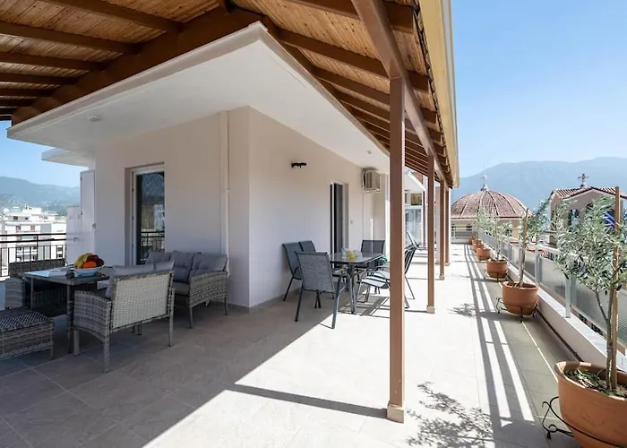 Skyvista Penthouse Appartamento Kalamata