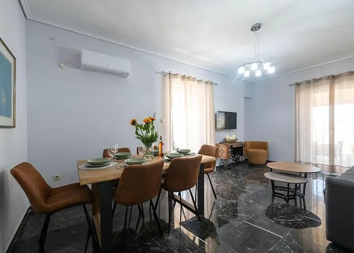 Skyvista Penthouse Appartamento Kalamata